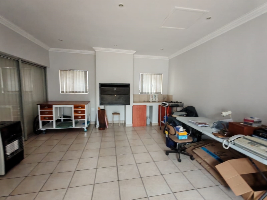 4 Bedroom Property for Sale in Vaalpark Free State